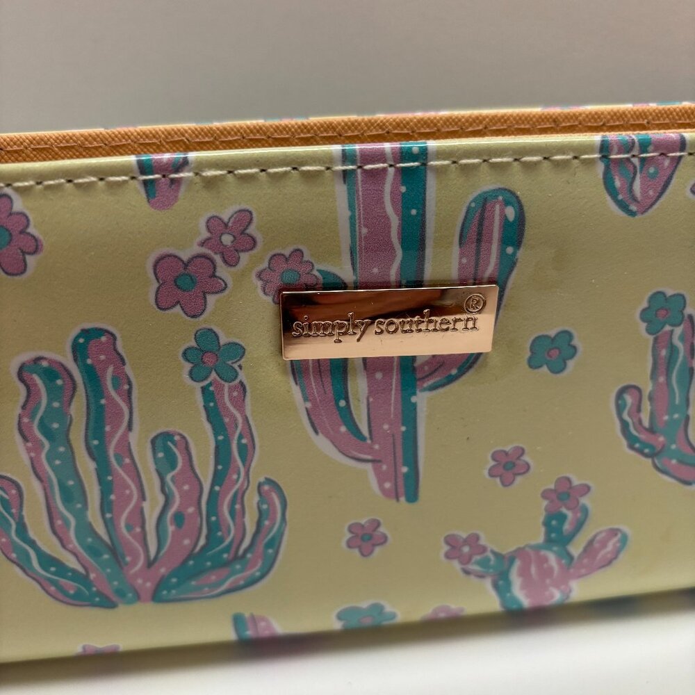 Simply Southern Cactus Design Zip Around Wallet Credit Card Change Bill Holder
